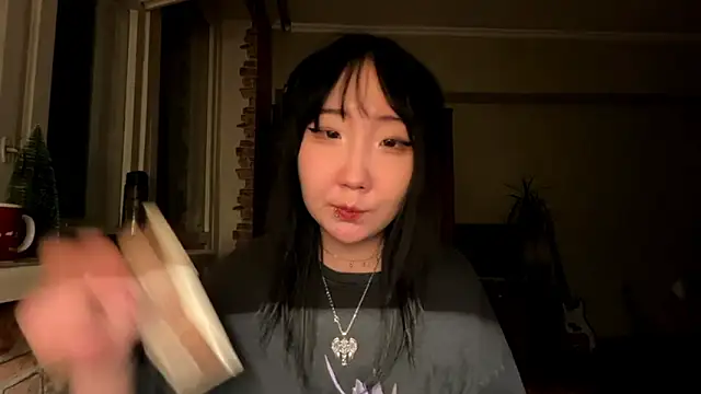 Yunananaa Chat XXX live