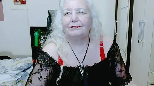 GrannyAlisa Webcamshow