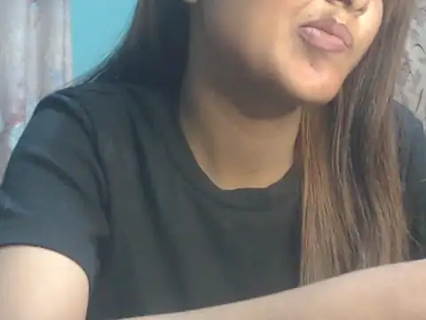 NancyRuviのライブXXXチャット