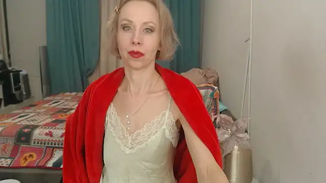 LuxuryNika Adlı Modelin Canlı XXX Sohbeti