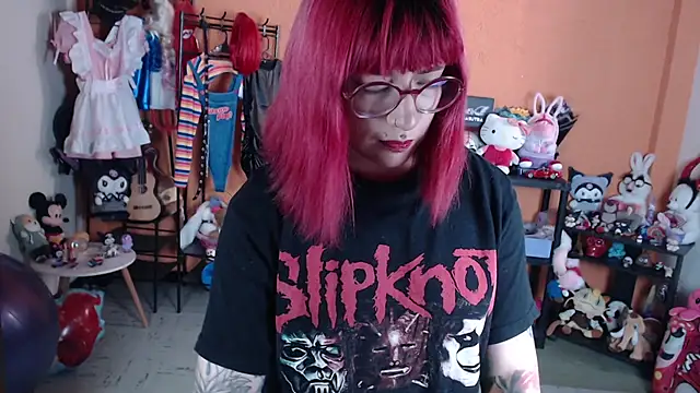 MissMiia2: απευθείας συνομιλία ΧΧΧ