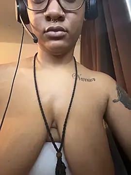 nickytheehawtie Live XXX Chat