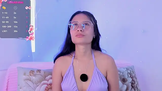 NayeCloud Live XXX Chat