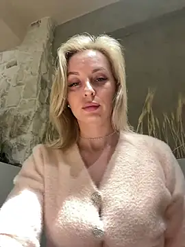 XXX chat uživo modela VikaBunny1