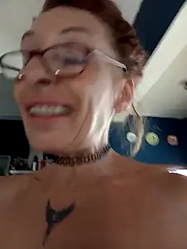 FrozenWaffle live XXX chat