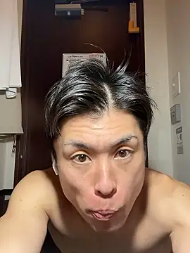 pakinpakinppp0555's Live XXX Chat