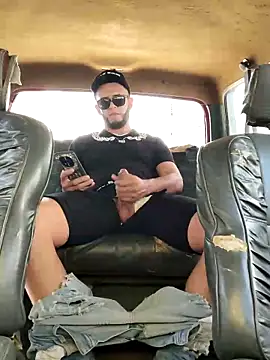 PIGHIGHDIRTY_p0 即時 XXX 聊天