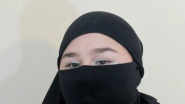 _zharaa's Live XXX Chat