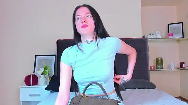 AdrianaCult's Live XXX Chat