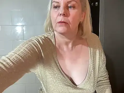 Show modela milaja na web-kameri