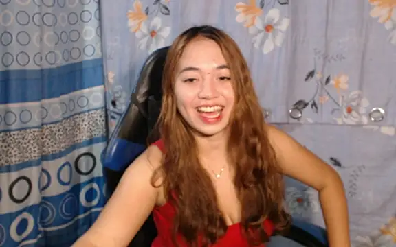 urlover_mae26's Live XXX Chat