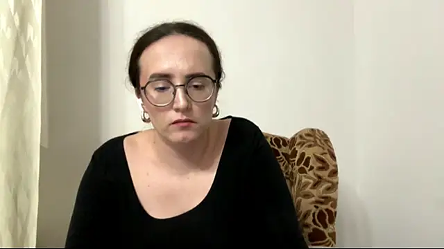 SofiaTease: απευθείας συνομιλία ΧΧΧ