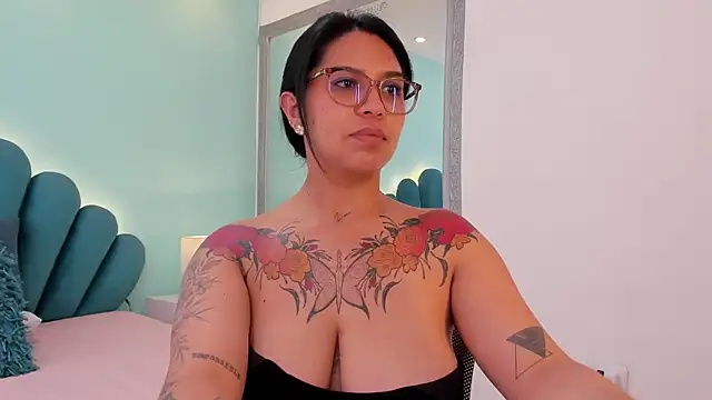 sharlott18: онлайн-секс-чат