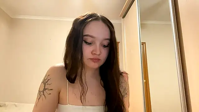 XXX chat uživo modela TrulaPhay