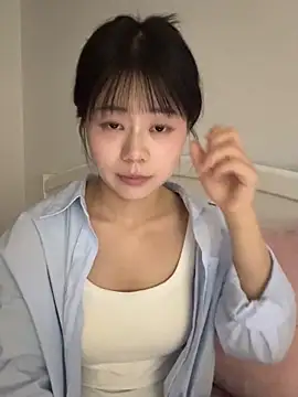 Nana-3 Adlı Modelin Canlı XXX Sohbeti