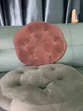 Ly_Chuppy's Webcam Show