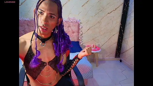 monserrat_petite – webcam-show