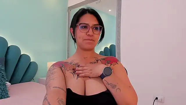 sharlott18 Live XXX-chat