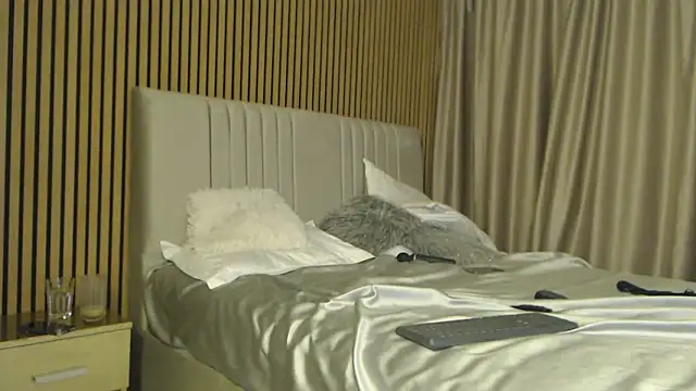 Živý XXX chat Halie_May