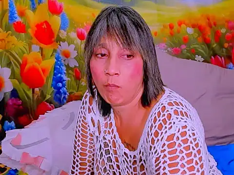 indianroxy: απευθείας συνομιλία ΧΧΧ