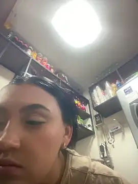 Gabriela_Lombardii 即時 XXX 聊天