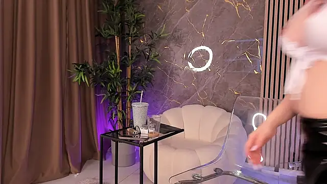 Red_Kim Adlı Modelin Web Kamerası Şovu