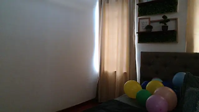 XXX chat uživo modela sasi_luna