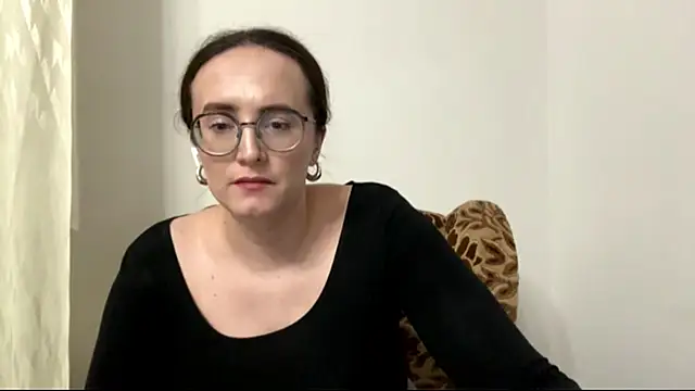 SofiaTease: απευθείας συνομιλία ΧΧΧ