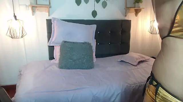 Emma_hassani 现场XXX聊天