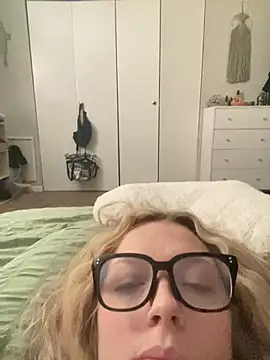 imkhloe Show in webcam