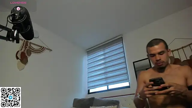 mateoleonee Pertunjukan Webcam