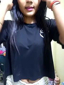 Teri_lella: διαδικτυακό σόου στην κάμερα