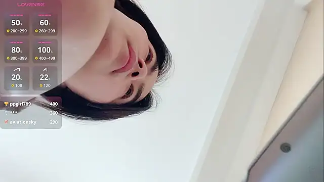 youmi_y Chat XXX in diretta