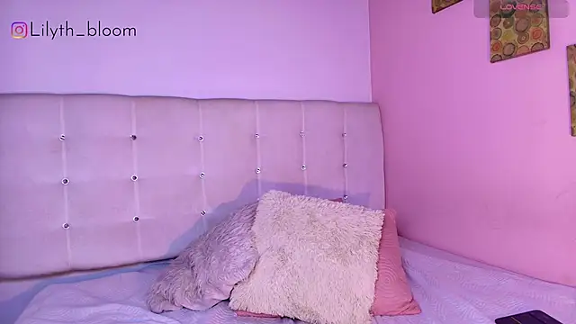 lilyth_bloom 即時 XXX 聊天