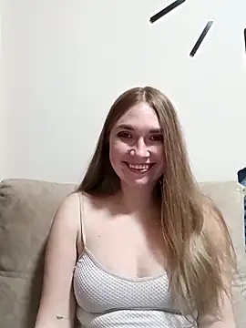 KisaVixen Show Webcam