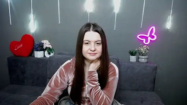 MavkaCuteのライブXXXチャット