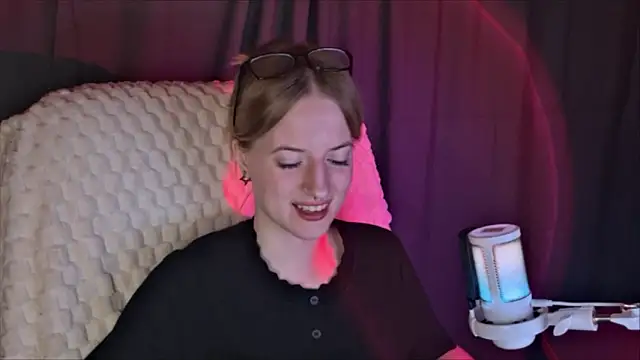 Chat +18 de HeyAlise ao vivo