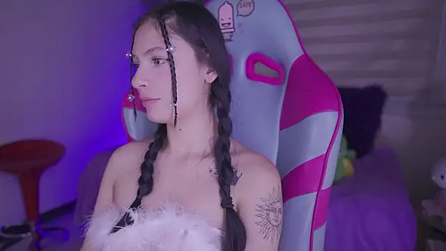 Rebecah_1 Live XXX Chat