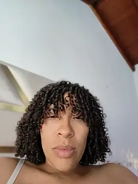 Chat +18 de DannaBerry ao vivo