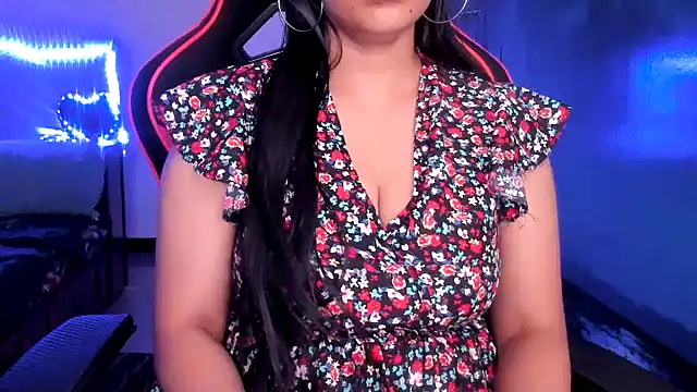 Chat XXX en directo de Indian_tickly