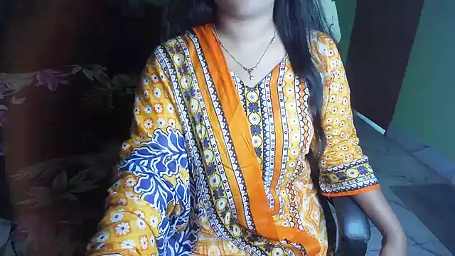 BengaliQueenStar's Live XXX Chat