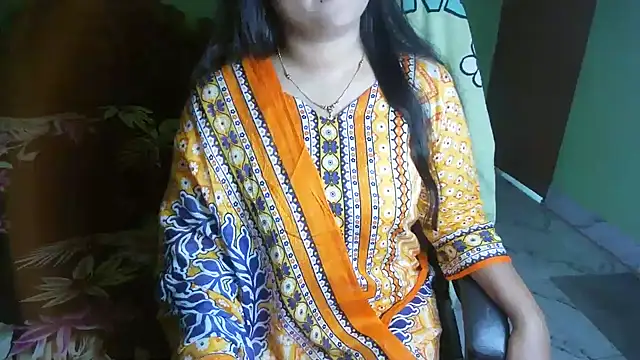 BengaliQueenStar Chat XXX live