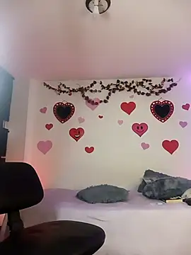 MaleiSummer Live XXX-Chat