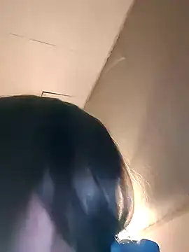 Evelina_cute 即時 XXX 聊天