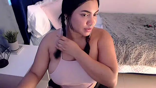 isabelateran Chat XXX live