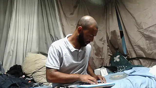 Chatroom XXX en direct de Camodick