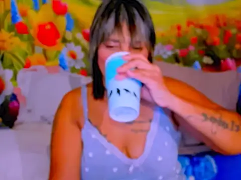 indianroxy 即時 XXX 聊天