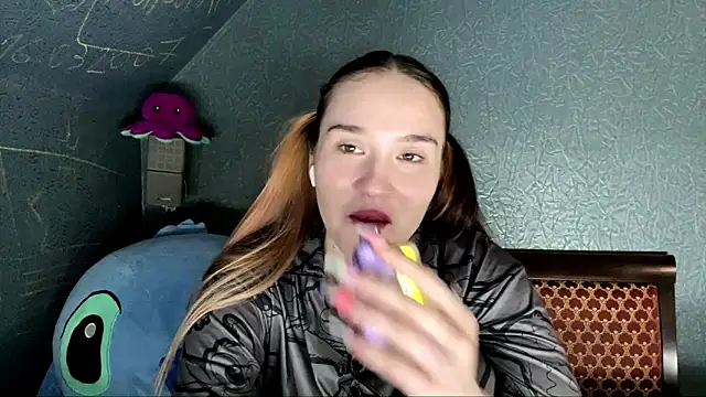 CarmelaLiebherr live XXX chat