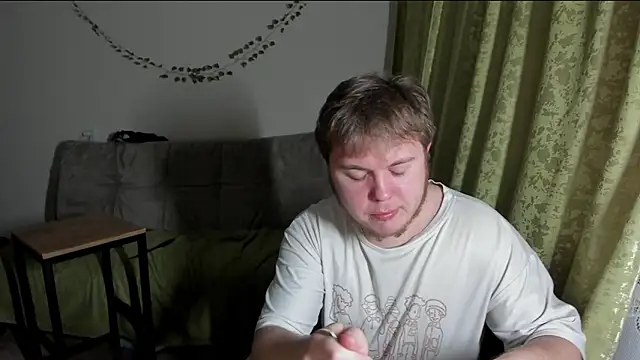 Chatroom XXX en direct de MashkaRay