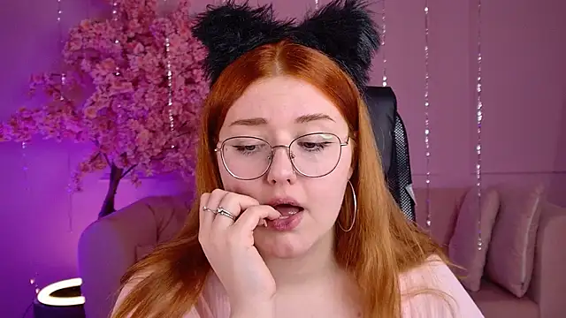 Chat XXX en directo de StaceyJensen